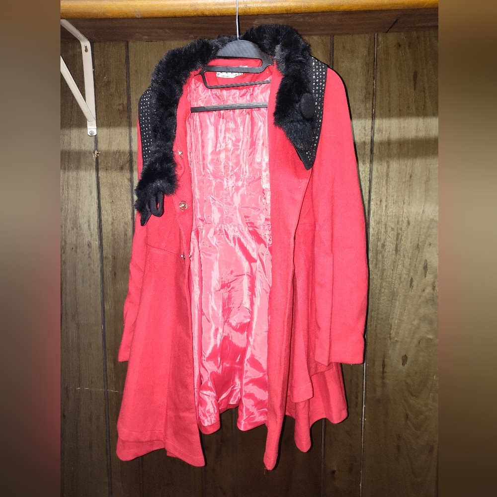 Xian Xian Japanese Girls Red Black Coat XxL